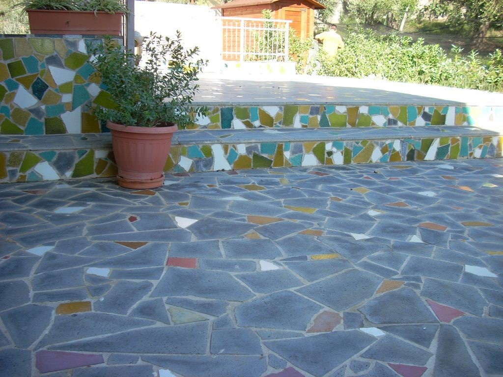 pietra lavica smaltata